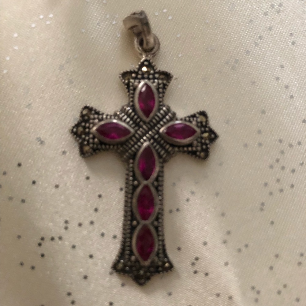 Vintage cross pendent with gems
